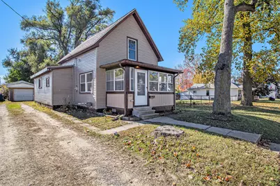 127 W Argyle Street, Jackson, MI 49202 - Photo 1