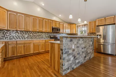 702 S Oak Street, Buchanan, MI 49107 - Photo 5