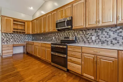 702 S Oak Street, Buchanan, MI 49107 - Photo 9