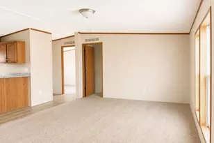 3900 W Jefferson Ave, Trenton, MI 48183 - Photo 3