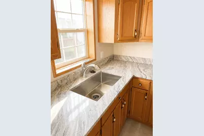 3900 W Jefferson Avenue, Trenton, MI 48183 - Photo 5