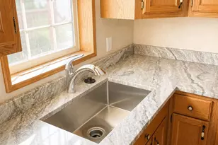 3900 W Jefferson Ave, Trenton, MI 48183 - Photo 5
