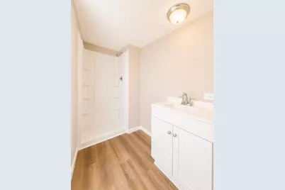 3900 W Jefferson Avenue, Trenton, MI 48183 - Photo 7