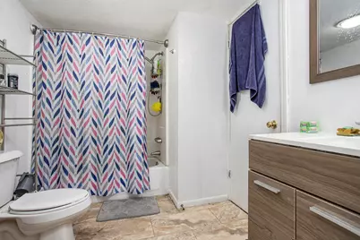 196 N Gardner Avenue, Battle Creek, MI 49037 - Photo 3