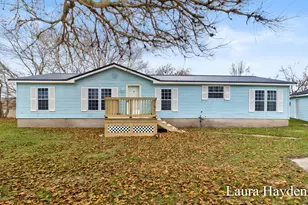 6220 W Riverside Dr, Saranac, MI 48881 - Photo 3