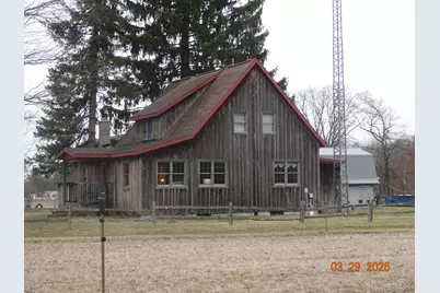 640 Oak Avenue, White Cloud, MI 49349 - Photo 5