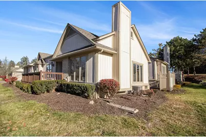 29470 Cove Creek Lane, Farmington Hills, MI 48334 - Photo 19