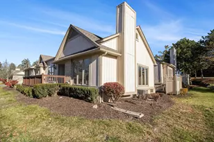 29470 Cove Creek Ln, Farmington Hills, MI 48334 - Photo 19