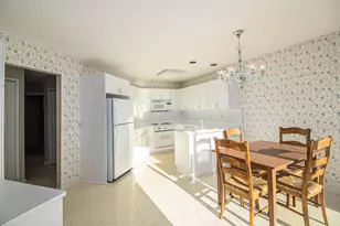 29470 Cove Creek Ln, Farmington Hills, MI 48334 - Photo 7