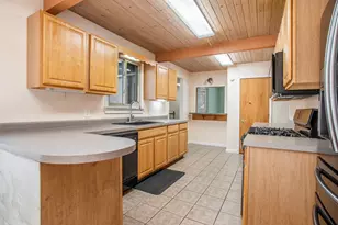 186 Juanita Dr, Battle Creek, MI 49014 - Photo 11