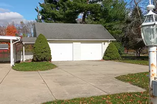 315 E Leroy St, Burlington, MI 49029 - Photo 25