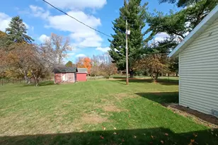 315 E Leroy St, Burlington, MI 49029 - Photo 27