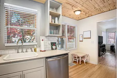 2867 Sharon Avenue SW, Wyoming, MI 49519 - Photo 7