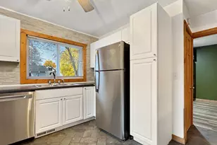 825 Walnut St, Cadillac, MI 49601 - Photo 13