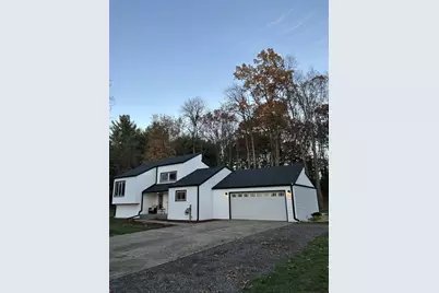 70631 Sunrise Drive, Edwardsburg, MI 49112 - Photo 3