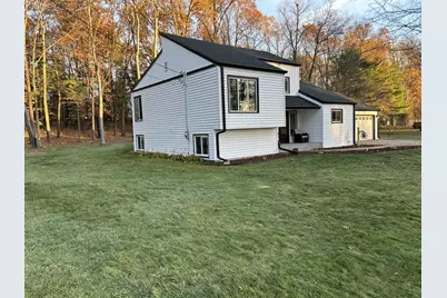 70631 Sunrise Drive, Edwardsburg, MI 49112 - Photo 5