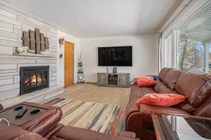 19596 Capital Ave NE, Battle Creek, MI 49017 - Photo 5