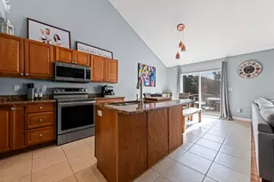 3836 Lesia Dr, Warren, MI 48091 - Photo 3