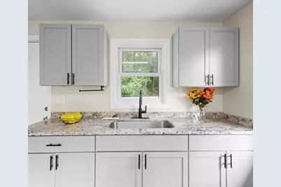 24118 Martinsville Road, Belleville, MI 48111 - Photo 7