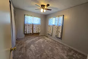 180 Reading Ave, Hillsdale, MI 49242 - Photo 27