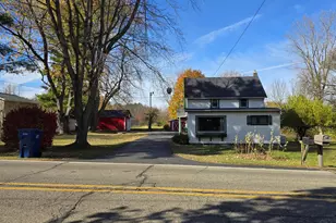 180 Reading Ave, Hillsdale, MI 49242 - Photo 5