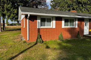 9030 Maplewood Dr, Berrien Springs, MI 49103 - Photo 3