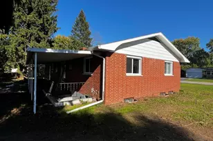 9030 Maplewood Dr, Berrien Springs, MI 49103 - Photo 35