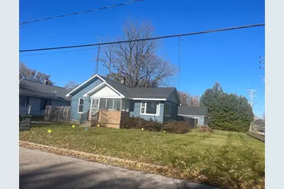 950 Young Avenue, Muskegon, MI 49441 - Photo 1