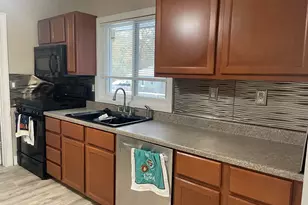 950 Young Ave, Muskegon, MI 49441 - Photo 5