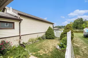 51765 Easy St, Paw Paw, MI 49079 - Photo 27