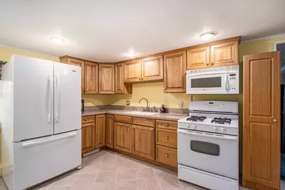 51765 Easy Street, Paw Paw, MI 49079 - Photo 9