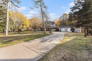 816 E Melendy St, Ludington, MI 49431 - Photo 3