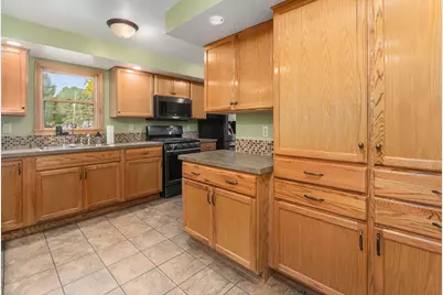 816 E Melendy Street, Ludington, MI 49431 - Photo 9