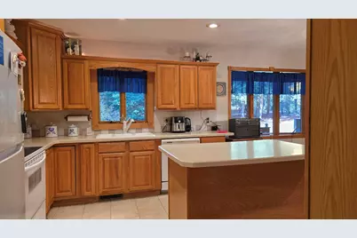 8632 W Blanchard Road, Blanchard, MI 49310 - Photo 7