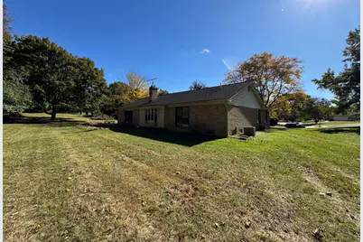 5218 Cherokee Court, Troy, MI 48098 - Photo 7