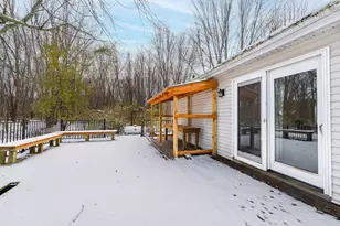 815 7th St, Plainwell, MI 49080 - Photo 33