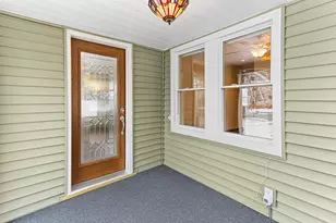 38 Riverside Dr, Mount Clemens, MI 48043 - Photo 19