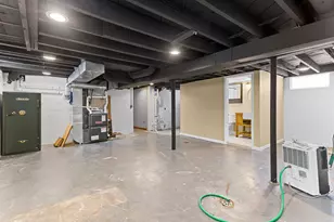 38 Riverside Dr, Mount Clemens, MI 48043 - Photo 45