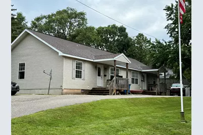 418 6th Street, Manistee, MI 49660 - Photo 1