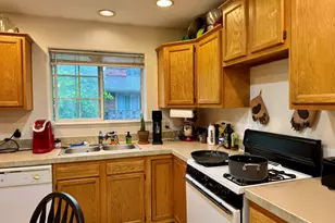 418 6th St, Manistee, MI 49660 - Photo 23