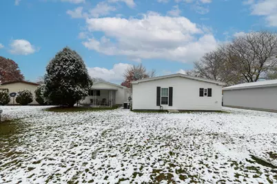 210 Saint Ives N, Lansing, MI 48906 - Photo 19