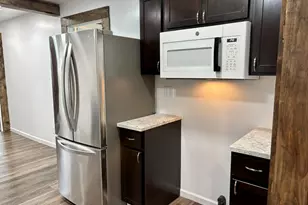 460 Hazel Ct, Muskegon, MI 49442 - Photo 3