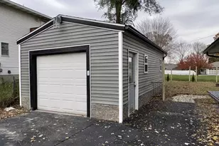 460 Hazel Ct, Muskegon, MI 49442 - Photo 15