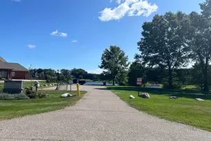 9453 Whispering Pines Dr, Saline, MI 48176 - Photo 41