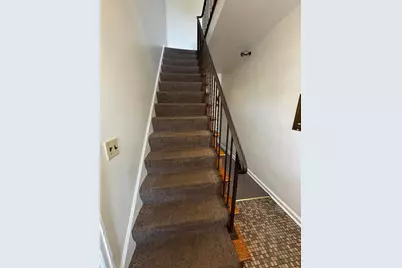 142 N Riverview Drive #3, Kalamazoo, MI 49004 - Photo 3