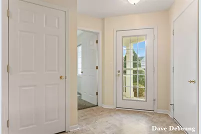 347 Timberlake E, Holland, MI 49424 - Photo 7