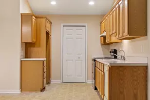 347 Timberlake E, Holland, MI 49424 - Photo 15