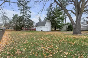 56733 Grand River Ave, New Hudson, MI 48165 - Photo 43
