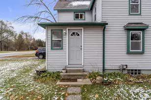 56733 Grand River Ave, New Hudson, MI 48165 - Photo 7