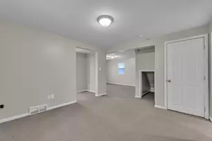 56733 Grand River Ave, New Hudson, MI 48165 - Photo 13